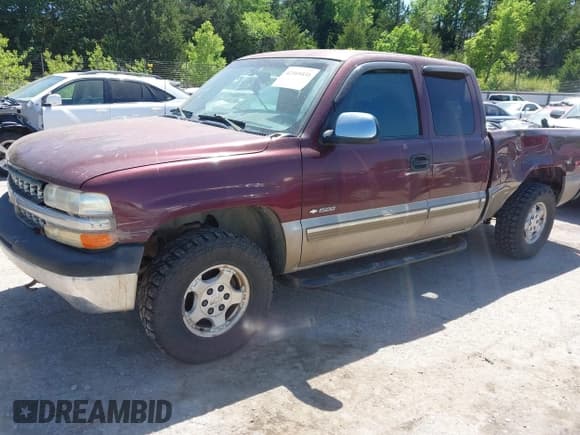 ✅ 2002 Chevrolet Silverado 1500 LT • VIN: 2GCEK19T921360703 • Lot: 42169431. Listed on IAAI with 272,403 mi. Free auction sales archive from the USA and detailed vehicle history report at DreamBid. Image 2.
