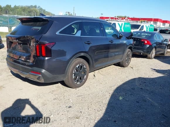 ✅ 2025 Kia Sorento S • VIN: 5XYRL4JC0SG362342 • Lot: 43345935. Wystawiony na IAAI z przebiegiem 3 676 mil. Bezpłatny archiwum sprzedaży aukcyjnych z USA i szczegółowy raport historii pojazdu na DreamBid. Zdjęcie 4.