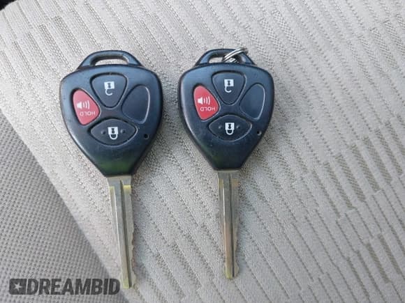 ✅ 2011 Toyota RAV4 • VIN: JTMZF4DV4B5040266 • Lot: 43622129. Listed on IAAI with 196,501 mi. Free auction sales archive from the USA and detailed vehicle history report at DreamBid. Image 11.