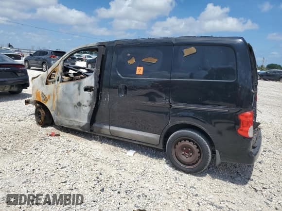 ✅ 2013 Nissan NV200 SV • VIN: 3N6CM0KN3DK690865 • Lot: 58585195. Wystawiony na Copart z przebiegiem Nie podano. Bezpłatny archiwum sprzedaży aukcyjnych z USA i szczegółowy raport historii pojazdu na DreamBid. Zdjęcie 2.