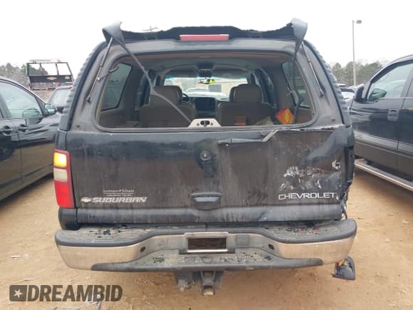 ✅ 2002 Chevrolet Suburban LS • VIN: 3GNEC16Z42G281945 • Лот: 41419037. Опубликован ранее на IAAI с пробегом 203 928 миль. Бесплатный доступ к архиву аукционных продаж из США и подробный отчёт об истории автомобиля на DreamBid. Изображение 17.
