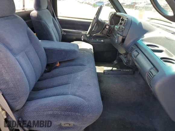 ✅ 1995 Chevrolet Silverado 2500 • VIN: 1GCFK24K7SE228644 • Lot: 57244755. Listed on Copart with 241,137 mi. Free auction sales archive from the USA and detailed vehicle history report at DreamBid. Image 7.