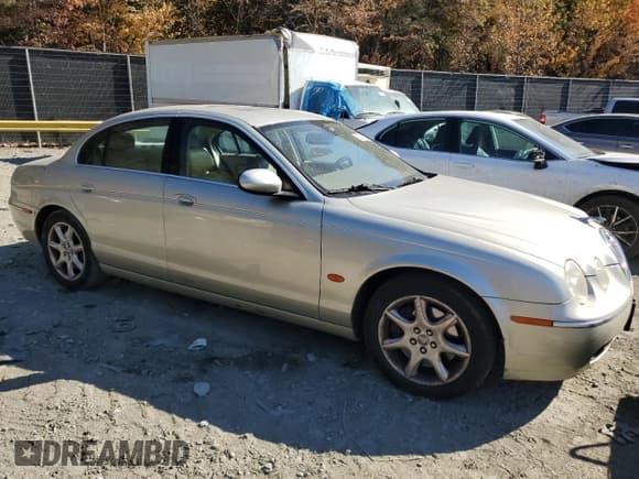 ✅ 2006 Jaguar S-Type 4.2 • VIN: SAJWA01B46HN52460 • Лот: 78159874. Опубликован ранее на Copart с пробегом 88 042 миль. Бесплатный доступ к архиву аукционных продаж из США и подробный отчёт об истории автомобиля на DreamBid. Изображение 4.