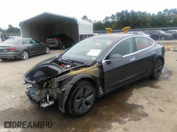 ✅ 2018 Tesla Model 3 Long Range Battery • VIN: 5YJ3E1EA6JF052757 • Lot: 43333869. Listed on IAAI with 53,550 mi. Free auction sales archive from the USA and detailed vehicle history report at DreamBid. Image 20.