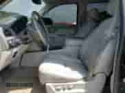 2010 Chevrolet Suburban LT z VIN 1GNUKJE30AR143183, wystawiony jako Copart lot #62062915 z przebiegiem 206 514 mil mil oraz Szkoda całkowita • Salvage title. Historia ofert i sprzedaży dostępna na DreamBid. Obrazek 7.