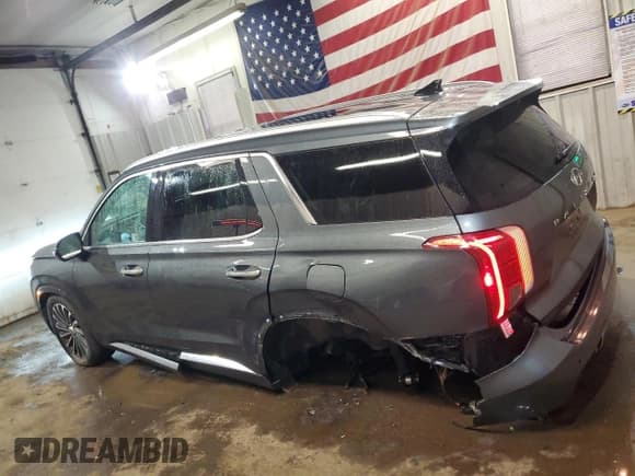 ✅ 2024 Hyundai Palisade Calligraphy • VIN: KM8R7DGE4RU683317 • Лот: 82110044. Опубликован ранее на Copart с пробегом 21 574 миль. Бесплатный доступ к архиву аукционных продаж из США и подробный отчёт об истории автомобиля на DreamBid. Изображение 2.