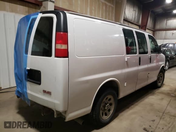 ✅ 2009 GMC Savana • VIN: 1GTFH154791110782 • Lot: 45247995. Listed on Copart with 95,455 mi. Free auction sales archive from the USA and detailed vehicle history report at DreamBid. Image 3.