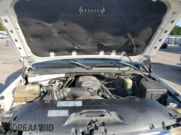 ✅ 2002 Chevrolet Suburban LT • VIN: 1GNFK16Z92J224744 • Лот: 62101515. Опубликован ранее на Copart с пробегом Не указан. Бесплатный доступ к архиву аукционных продаж из США и подробный отчёт об истории автомобиля на DreamBid. Изображение 12.