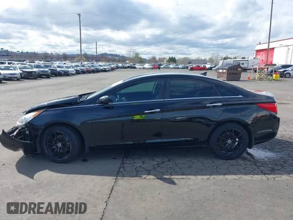 2011 Hyundai Sonata SE с VIN 5NPEC4AB7BH316070, выставлен на аукционе IAAI как лот 41871982 с пробегом 163 880 миль миль и . История ставок и продаж доступна на DreamBid. Изображение 14.