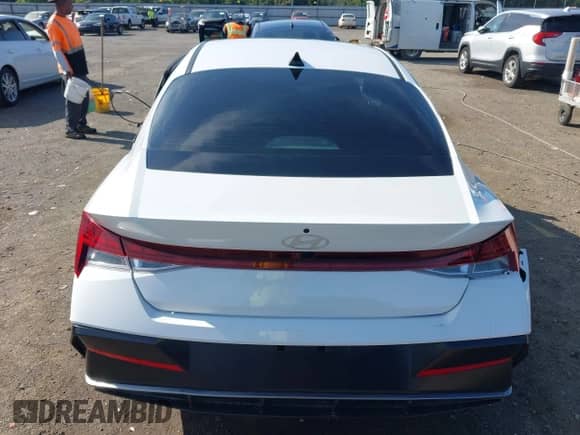 2024 Hyundai Elantra SEL with VIN KMHLS4DG9RU646905, listed as a IAAI auction lot 43158090 with 29,114 mi miles and . Bid and sale history available at DreamBid. Image 17.