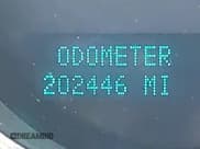 ✅ 2013 Chevrolet Silverado 1500 LT • VIN: 3GCPCSE03DG327147 • Lot: 43123718. Wystawiony na IAAI z przebiegiem 202 446 mil. Bezpłatny archiwum sprzedaży aukcyjnych z USA i szczegółowy raport historii pojazdu na DreamBid. Zdjęcie 16.