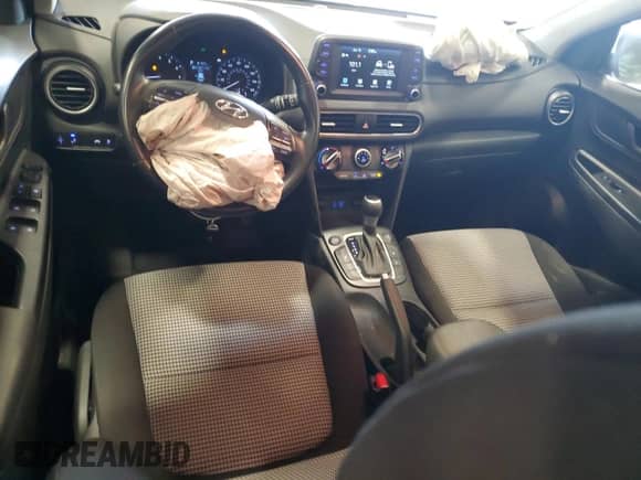 2021 Hyundai Kona SEL z VIN KM8K2CAA0MU677023, wystawiony jako Copart lot #61488865 z przebiegiem 31 013 mil mil oraz Szkoda całkowita • Salvage title. Historia ofert i sprzedaży dostępna na DreamBid. Obrazek 8.