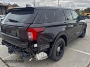 ✅ 2025 Ford Police Interceptor Utility • VIN: 1FM5K8AC0SGA05566 • Lot: 96831695. Wystawiony na Copart z przebiegiem 27 mil. Bezpłatny archiwum sprzedaży aukcyjnych z USA i szczegółowy raport historii pojazdu na DreamBid. Zdjęcie 4.
