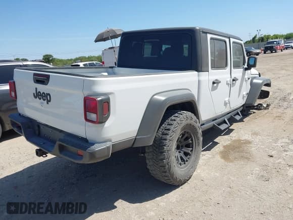 ✅ 2023 Jeep Gladiator Sport S • VIN: 1C6HJTAG1PL542530 • Лот: 42872207. Опубликован ранее на IAAI с пробегом 44 323 миль. Бесплатный доступ к архиву аукционных продаж из США и подробный отчёт об истории автомобиля на DreamBid. Изображение 4.
