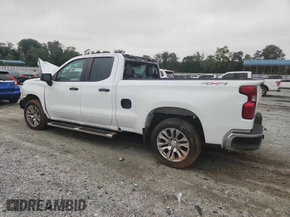 2022 Chevrolet Silverado 1500 Work Truck z VIN 1GCRDAED6NZ508070, wystawiony jako Copart lot #68342795 z przebiegiem Nie podano mil oraz Szkoda całkowita • Salvage title. Historia ofert i sprzedaży dostępna na DreamBid. Obrazek 2.