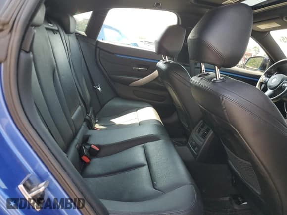 ✅ 2015 BMW 4 Series 435i xDrive • VIN: WBA4B3C52FD670247 • Lot: 68910145. Wystawiony na Copart z przebiegiem 95 617 mil. Bezpłatny archiwum sprzedaży aukcyjnych z USA i szczegółowy raport historii pojazdu na DreamBid. Zdjęcie 10.