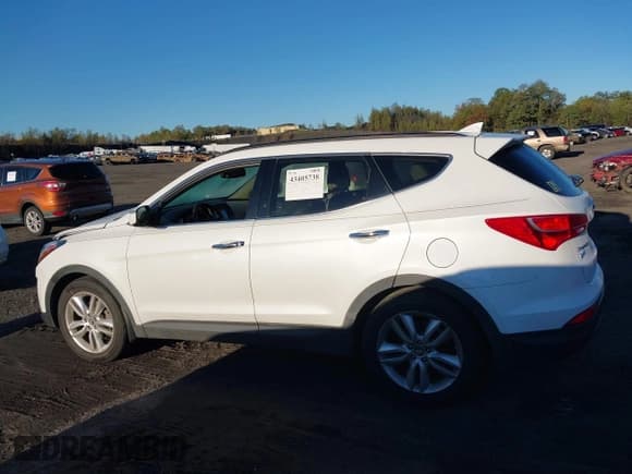 ✅ 2014 Hyundai Santa Fe • VIN: 5XYZU3LA6EG174268 • Лот: 43405738. Опубликован ранее на IAAI с пробегом 59 790 миль. Бесплатный доступ к архиву аукционных продаж из США и подробный отчёт об истории автомобиля на DreamBid. Изображение 14.