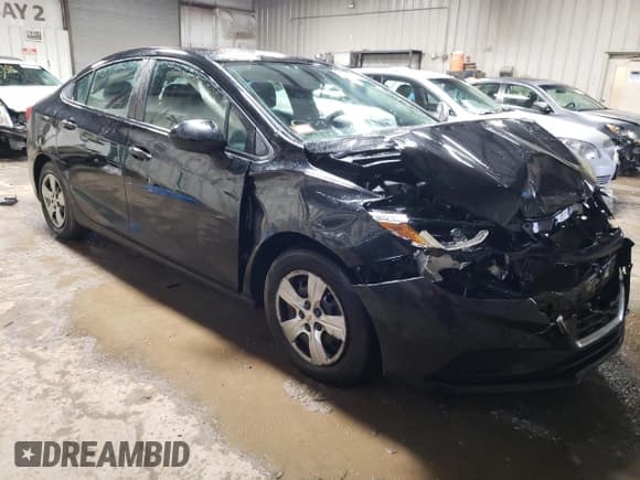 ✅ 2017 Chevrolet Cruze LS • VIN: 1G1BC5SM6H7215276 • Lot: 71184272. Listed on Copart with 78,960 mi. Free auction sales archive from the USA and detailed vehicle history report at DreamBid. Image 4.