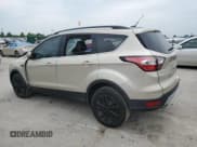 ✅ 2017 Ford Escape SE • VIN: 1FMCU0GD6HUE18878 • Lot: 60573815. Wystawiony na Copart z przebiegiem 119 037 mil. Bezpłatny archiwum sprzedaży aukcyjnych z USA i szczegółowy raport historii pojazdu na DreamBid. Zdjęcie 2.