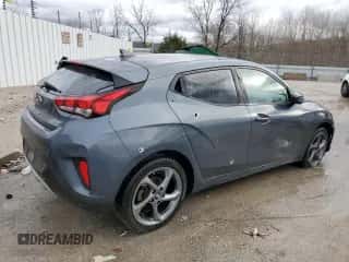 2019 Hyundai Veloster 2.0 z VIN KMHTG6AF4KU011847, wystawiony jako Copart lot #84816564 z przebiegiem 63 746 mil mil oraz Nie do naprawy • Non repairable. Historia ofert i sprzedaży dostępna na DreamBid. Obrazek 3.