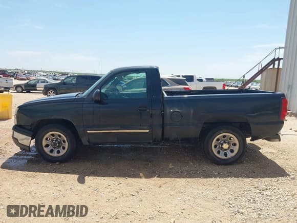 ✅ 2005 Chevrolet Silverado 1500 Work Truck • VIN: 1GCEC14X55Z109373 • Лот: 42303706. Опубликован ранее на IAAI с пробегом 242 390 миль. Бесплатный доступ к архиву аукционных продаж из США и подробный отчёт об истории автомобиля на DreamBid. Изображение 14.