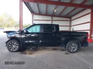 ✅ 2022 Chevrolet Silverado 1500 RST • VIN: 1GCUYEED2NZ115849 • Лот: 43515982. Опубликован ранее на IAAI с пробегом 107 122 миль. Бесплатный доступ к архиву аукционных продаж из США и подробный отчёт об истории автомобиля на DreamBid. Изображение 13.