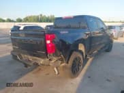 ✅ 2023 Chevrolet Silverado 1500 Custom Trail Boss • VIN: 3GCPDCEKXPG148290 • Lot: 42969215. Wystawiony na IAAI z przebiegiem 41 300 mil. Bezpłatny archiwum sprzedaży aukcyjnych z USA i szczegółowy raport historii pojazdu na DreamBid. Zdjęcie 6.