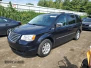 ✅ 2010 Chrysler Town & Country Touring Plus • VIN: 2A4RR8DX7AR382080 • Lot: 67371025. Wystawiony na Copart z przebiegiem 148 531 mil. Bezpłatny archiwum sprzedaży aukcyjnych z USA i szczegółowy raport historii pojazdu na DreamBid. Zdjęcie 1.
