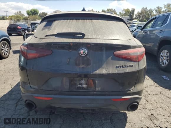 ✅ 2020 Alfa Romeo Stelvio • VIN: ZASPAJANXL7C76295 • Lot: 71260095. Wystawiony na Copart z przebiegiem 85 128 mil. Bezpłatny archiwum sprzedaży aukcyjnych z USA i szczegółowy raport historii pojazdu na DreamBid. Zdjęcie 6.