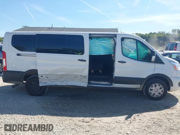 ✅ 2021 Ford Transit Passenger XLT • VIN: 1FBAX2Y87MKA32304 • Лот: 43164915. Опубликован ранее на IAAI с пробегом 96 967 миль. Бесплатный доступ к архиву аукционных продаж из США и подробный отчёт об истории автомобиля на DreamBid. Изображение 13.