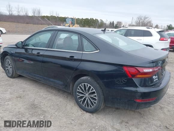 ✅ 2019 Volkswagen Jetta SEL • VIN: 3VWE57BU1KM245385 • Lot: 41910943. Listed on IAAI with 73,572 mi. Free auction sales archive from the USA and detailed vehicle history report at DreamBid. Image 3.