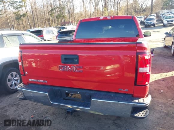 ✅ 2017 GMC Sierra 1500 SLE • VIN: 3GTP1MEC5HG435674 • Lot: 41242818. Listed on IAAI with 140,829 mi. Free auction sales archive from the USA and detailed vehicle history report at DreamBid. Image 16.