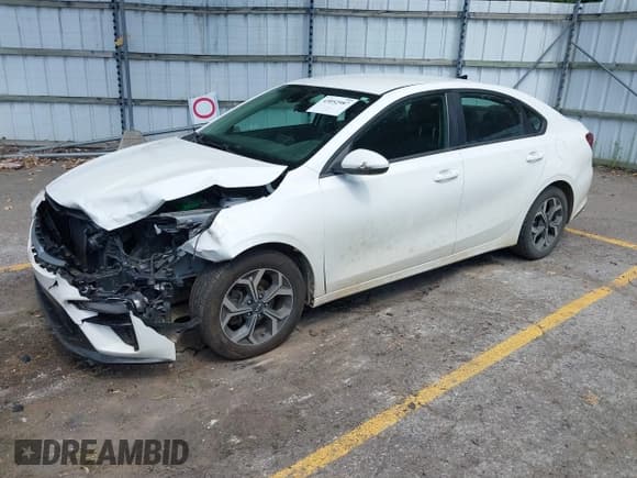 ✅ 2019 Kia Forte LXS • VIN: 3KPF24AD0KE044765 • Lot: 43052987. Listed on IAAI with 121,807 mi. Free auction sales archive from the USA and detailed vehicle history report at DreamBid. Image 22.