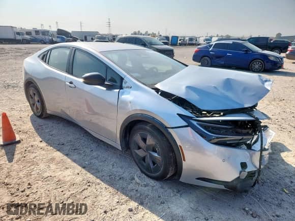 2024 Toyota Prius LE with VIN JTDACAAU6R3026505, listed as a Copart auction lot 81118085 with 40,588 mi miles and Salvage title. Bid and sale history available at DreamBid. Image 4.