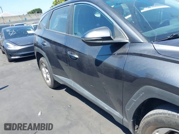 ✅ 2022 Hyundai Tucson SE • VIN: 5NMJACAEXNH146958 • Lot: 42484910. Wystawiony na IAAI z przebiegiem 48 103 mil. Bezpłatny archiwum sprzedaży aukcyjnych z USA i szczegółowy raport historii pojazdu na DreamBid. Zdjęcie 13.