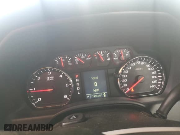 ✅ 2018 GMC Sierra 1500 • VIN: 1GTN1LEH5JZ156647 • Лот: 56208945. Опубликован ранее на Copart с пробегом 174 084 миль. Бесплатный доступ к архиву аукционных продаж из США и подробный отчёт об истории автомобиля на DreamBid. Изображение 9.