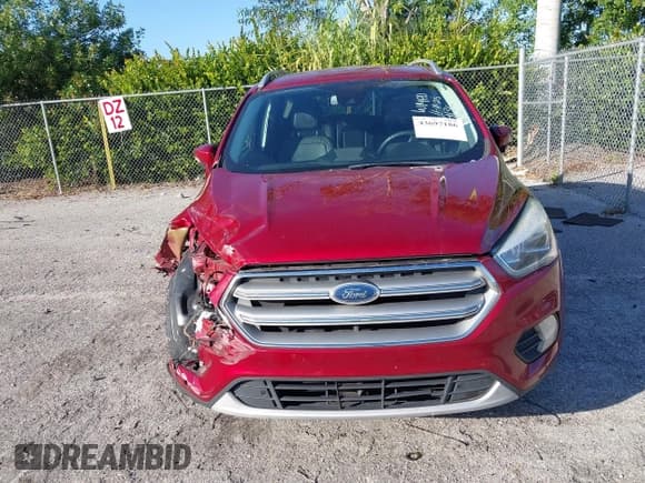 ✅ 2017 Ford Escape Titanium • VIN: 1FMCU0JD7HUA79136 • Lot: 43697186. Wystawiony na IAAI z przebiegiem 97 378 mil. Bezpłatny archiwum sprzedaży aukcyjnych z USA i szczegółowy raport historii pojazdu na DreamBid. Zdjęcie 13.