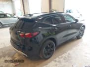 ✅ 2022 Chevrolet Blazer LT • VIN: 3GNKBHR44NS192991 • Lot: 43370857. Listed on IAAI with 33,604 mi. Free auction sales archive from the USA and detailed vehicle history report at DreamBid. Image 4.