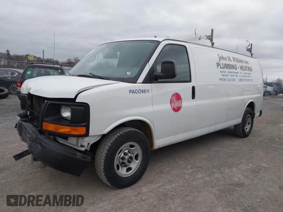 ✅ 2015 GMC Savana • VIN: 1GTW7GCF2F1267495 • Lot: 41720363. Listed on IAAI with 117,335 mi. Free auction sales archive from the USA and detailed vehicle history report at DreamBid. Image 2.