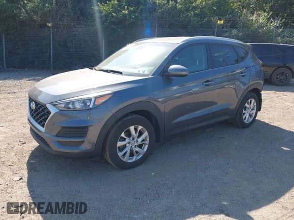 ✅ 2019 Hyundai Tucson Value • VIN: KM8J3CA44KU997932 • Lot: 43207015. Wystawiony na IAAI z przebiegiem 76 383 mil mil. Skorzystaj z bezpłatnego archiwum sprzedaży aukcyjnych z USA i zobacz szczegółowy raport historii pojazdu na DreamBid. Zdjęcie 2.