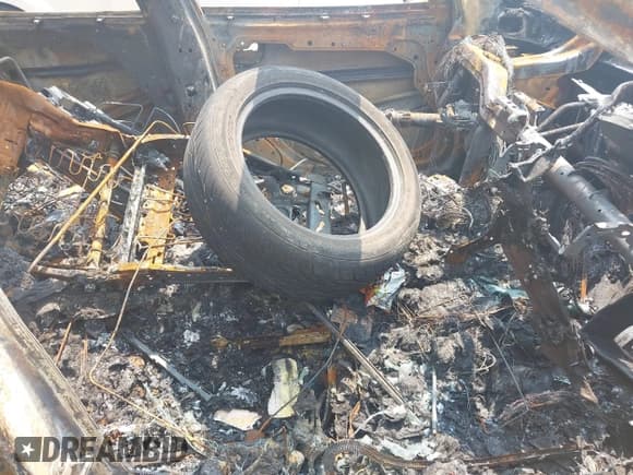 ✅ 2017 Dodge Charger Daytona 340 • VIN: 2C3CDXCT4HH532623 • Lot: 42374962. Wystawiony na IAAI z przebiegiem Nie podano. Bezpłatny archiwum sprzedaży aukcyjnych z USA i szczegółowy raport historii pojazdu na DreamBid. Zdjęcie 5.