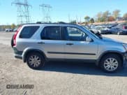 ✅ 2006 Honda CR-V EX • VIN: SHSRD78886U412667 • Lot: 43617790. Wystawiony na IAAI z przebiegiem 147 522 mil. Bezpłatny archiwum sprzedaży aukcyjnych z USA i szczegółowy raport historii pojazdu na DreamBid. Zdjęcie 14.