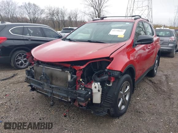 ✅ 2015 Toyota RAV4 LE • VIN: JTMBFREV9FD168527 • Lot: 43750685. Listed on IAAI with 194,728 mi. Free auction sales archive from the USA and detailed vehicle history report at DreamBid. Image 2.