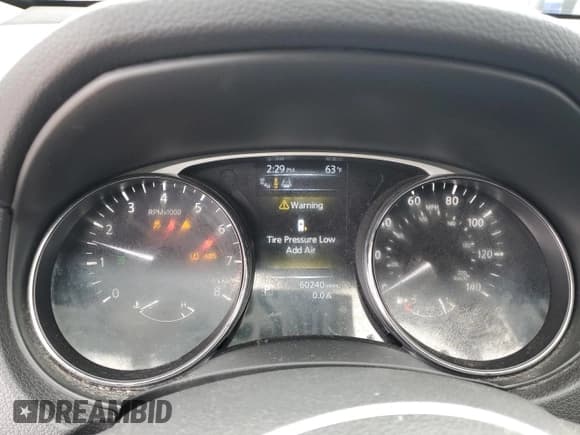 ✅ 2014 Nissan Rogue S • VIN: 5N1AT2MV8EC820681 • Lot: 82295935. Wystawiony na Copart z przebiegiem 60 240 mil. Bezpłatny archiwum sprzedaży aukcyjnych z USA i szczegółowy raport historii pojazdu na DreamBid. Zdjęcie 9.