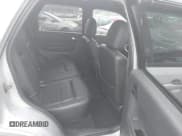 ✅ 2009 Ford Escape Limited • VIN: 1FMCU04G39KA92288 • Lot: 43573741. Listed on IAAI with 143,621 mi. Free auction sales archive from the USA and detailed vehicle history report at DreamBid. Image 8.