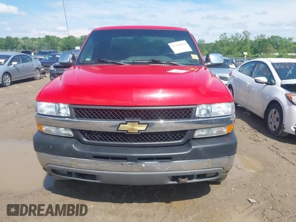✅ 2001 Chevrolet Silverado 2500HD LS • VIN: 1GCHK29UX1E261395 • Lot: 42430264. Wystawiony na IAAI z przebiegiem 124 307 mil. Bezpłatny archiwum sprzedaży aukcyjnych z USA i szczegółowy raport historii pojazdu na DreamBid. Zdjęcie 12.