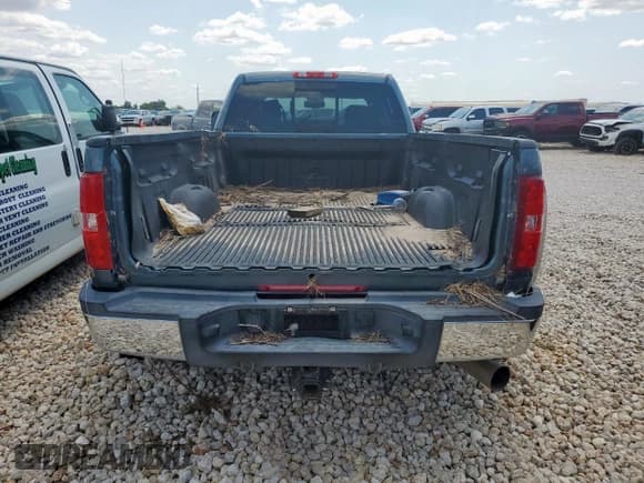 ✅ 2009 Chevrolet Silverado 1500 • VIN: 1GCJC83689F104417 • Лот: 65464745. Опубликован ранее на Copart с пробегом Не указан. Бесплатный доступ к архиву аукционных продаж из США и подробный отчёт об истории автомобиля на DreamBid. Изображение 6.