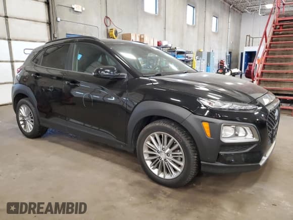 ✅ 2020 Hyundai Kona SEL Plus • VIN: KM8K6CAA2LU582272 • Лот: 73154814. Опубликован ранее на Copart с пробегом 54 008 миль. Бесплатный доступ к архиву аукционных продаж из США и подробный отчёт об истории автомобиля на DreamBid. Изображение 4.