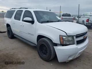 ✅ 2013 Chevrolet Suburban LT • VIN: 1GNSCJE05DR147101 • Lot: 42336950. Wystawiony na IAAI z przebiegiem 147 429 mil. Bezpłatny archiwum sprzedaży aukcyjnych z USA i szczegółowy raport historii pojazdu na DreamBid. Zdjęcie 1.