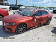 ✅ 2019 Volvo S60 Momentum • VIN: 7JRA22TK0KG001474 • Lot: 42163233. Wystawiony na Copart z przebiegiem 33 923 mil. Bezpłatny archiwum sprzedaży aukcyjnych z USA i szczegółowy raport historii pojazdu na DreamBid. Zdjęcie 1.